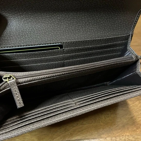 Gucci Monogram Wallet with Green and Red Stripe - Picture 7 of 7